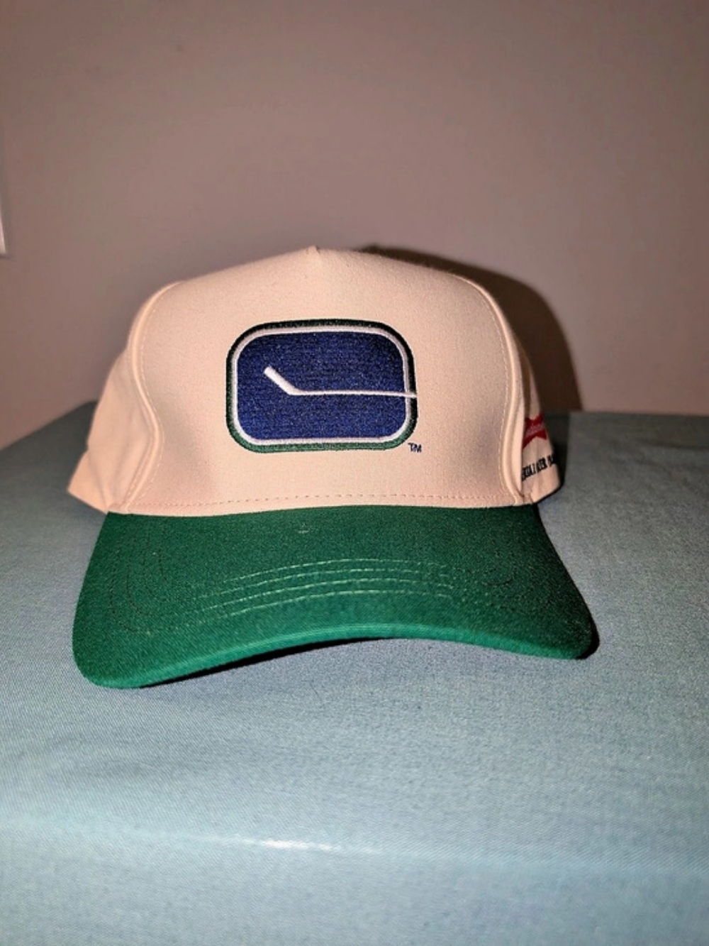 Vancouver Canucks NHL Hockey Budweiser Beer Snapback Hat